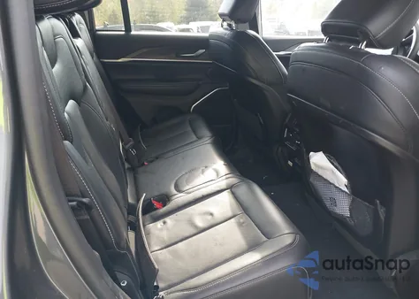 2022 Jeep Grand Cherokee 4Xe Limited 4X4 from USA, damaged, VIN 1C4RJYB63N8716923